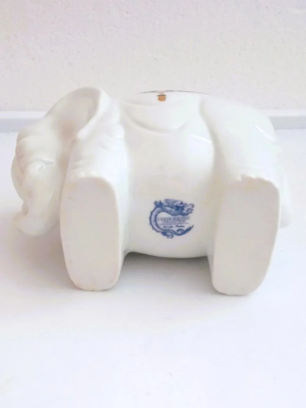 Elizabeth Arden Elephant Trinket Box Vtg White Porcelain Lidded Chinoiserie